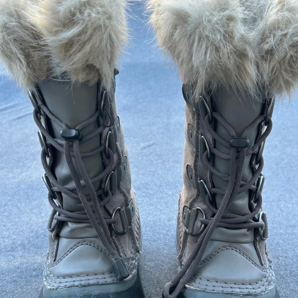 Sorel Joan of Arctic Youth Girls 4 Gray Waterproof Insulated Snow Boots Faux Fur